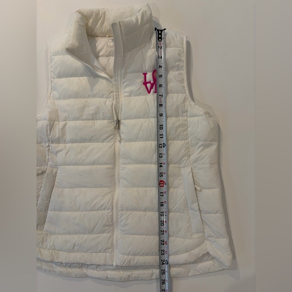 32 Degrees Tennis Custom LOVE White Sleeveless Puffer Vest Large Zipped Pockets - Picture 2 of 14